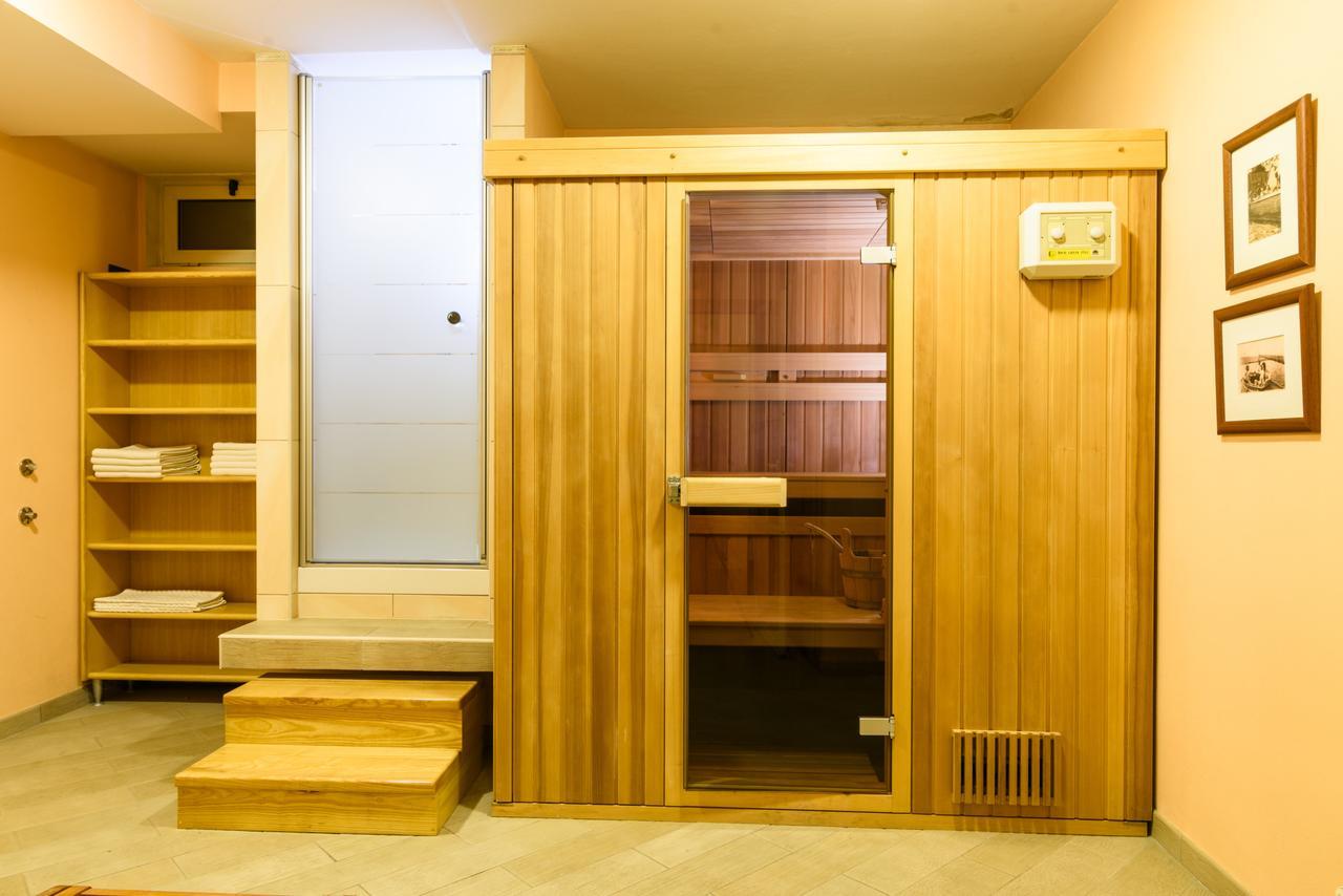 Villa Lavandula With Heated Swimming Pool Трогір Екстер'єр фото