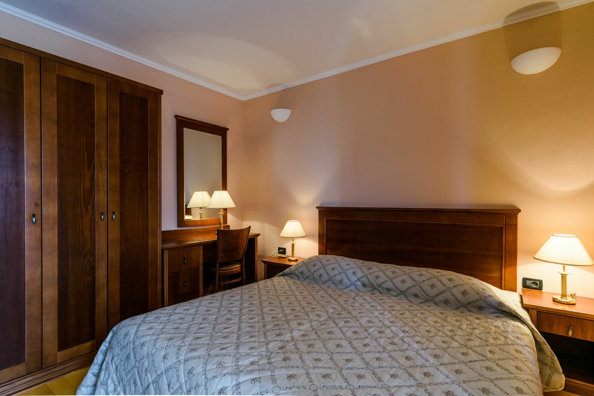 Villa Lavandula With Heated Swimming Pool Трогір Екстер'єр фото